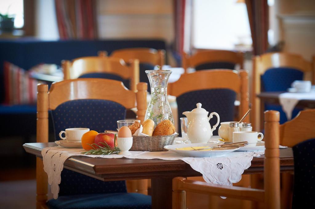 Hotel Zur Post باد كوتستينغ المظهر الخارجي الصورة